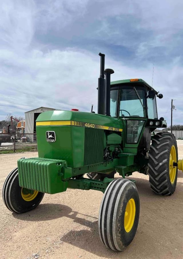 Image of John Deere 4640 equipment image 1