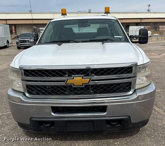 Image of Chevrolet 2500HD equipment image 1
