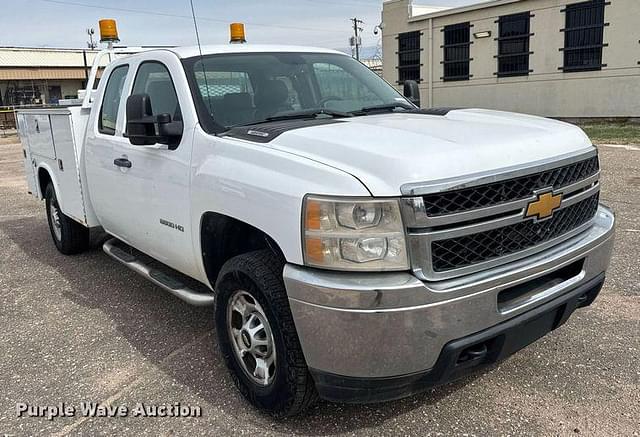 Image of Chevrolet 2500HD equipment image 2