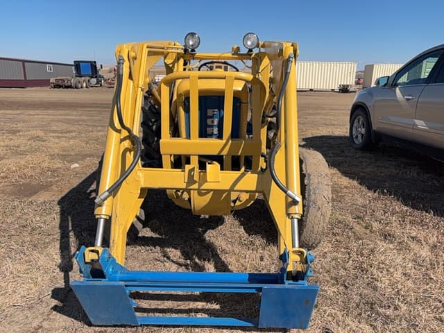 Image of Ford 4000 equipment image 1