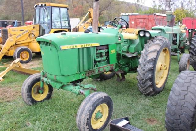 Image of John Deere 2510 equipment image 2