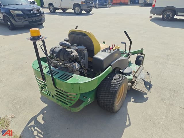 Image of John Deere 777 equipment image 2