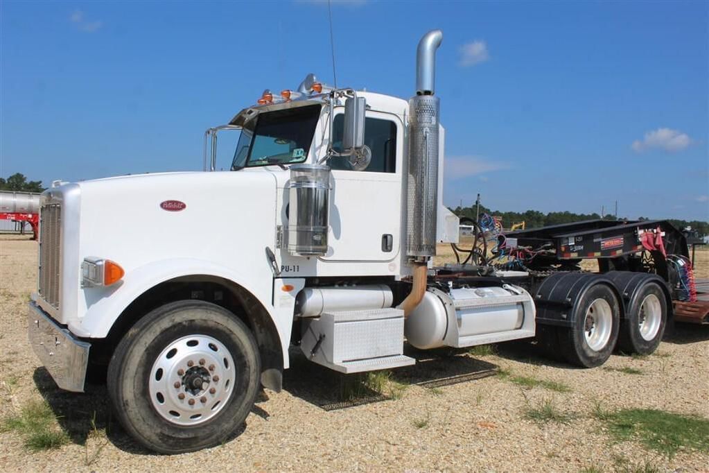 Main image Peterbilt 367