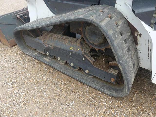 Image of Bobcat T66 equipment image 4