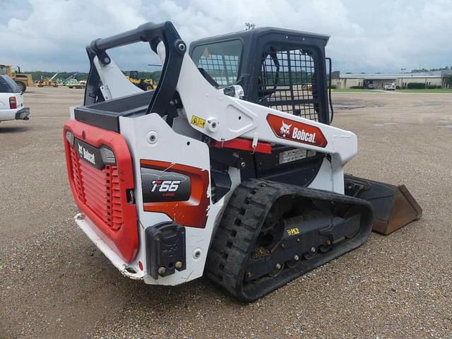 Image of Bobcat T66 equipment image 2