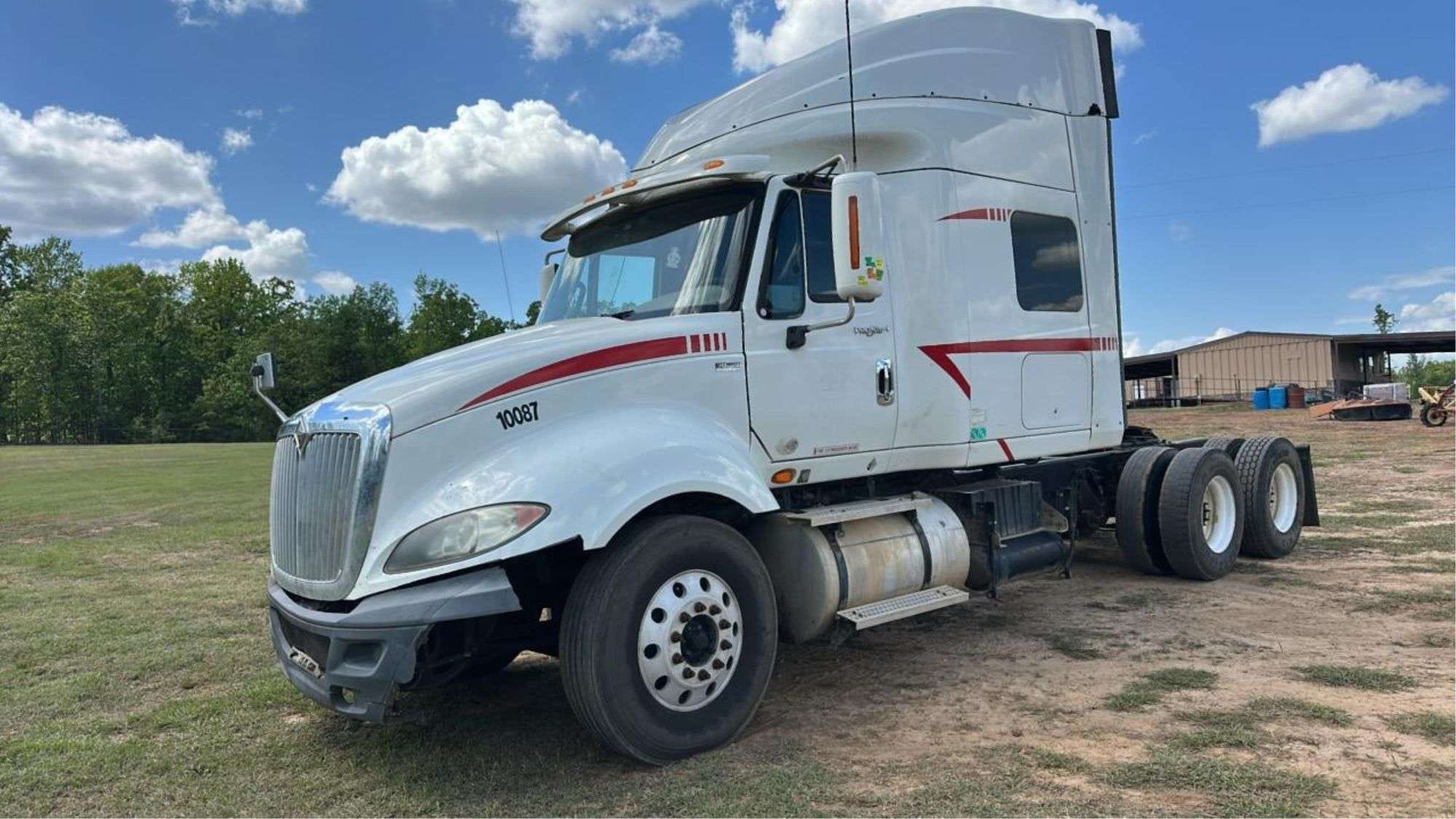 2014 International ProStar Equipment Image0