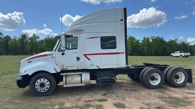 Image of International ProStar equipment image 1