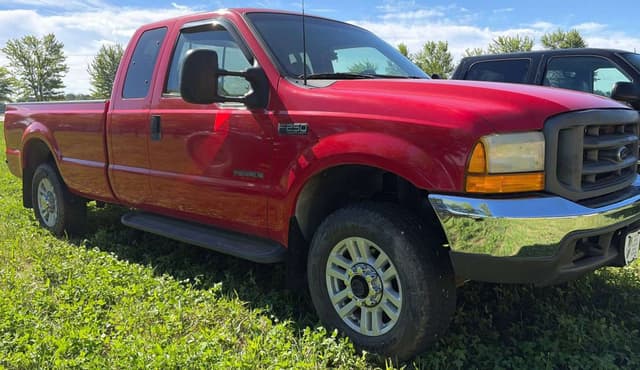 Image of Ford F-250 equipment image 1