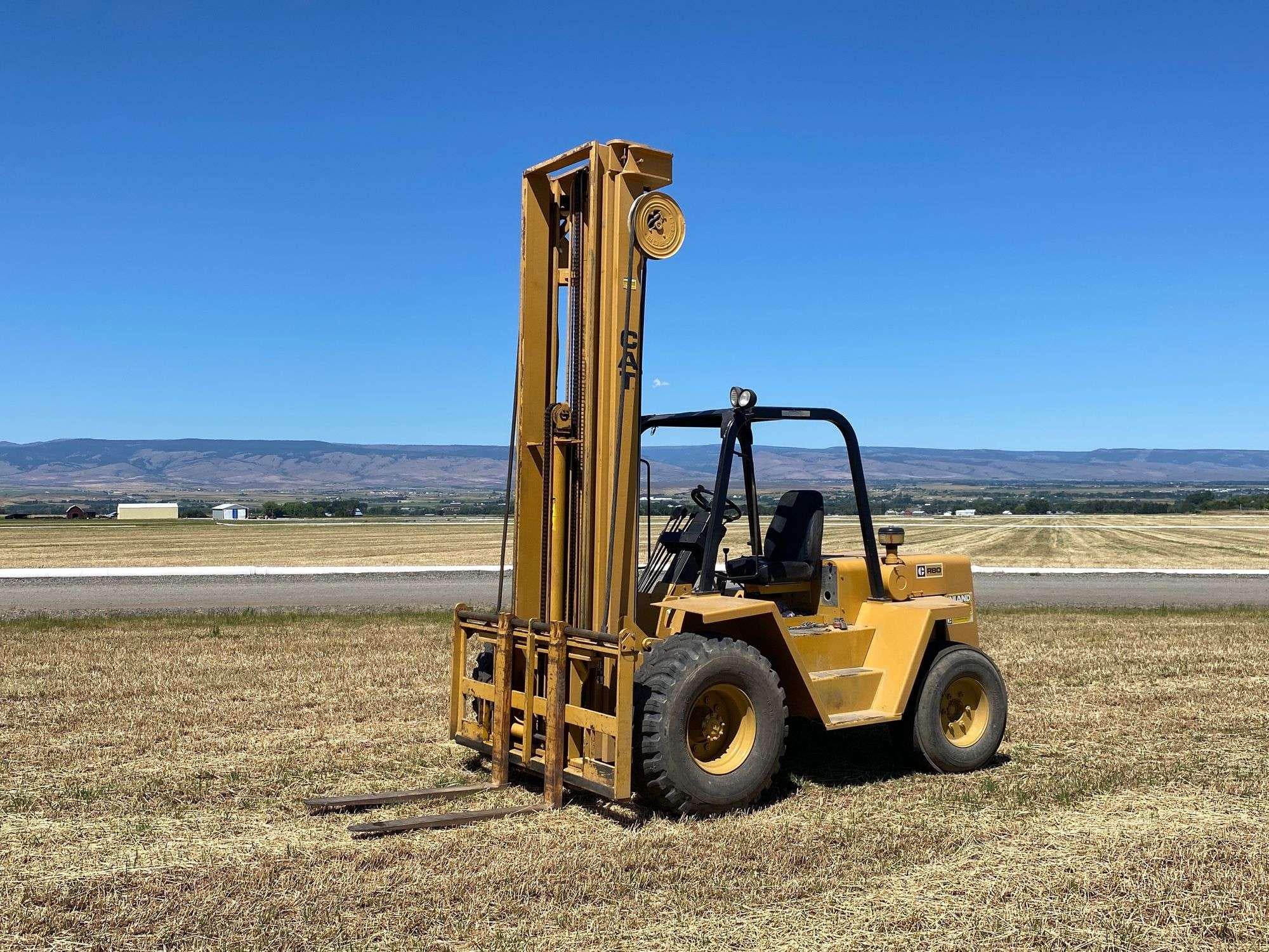 SOLD - 1985 Caterpillar R80 Lot No. 9559 Construction with 1,820 Hrs ...
