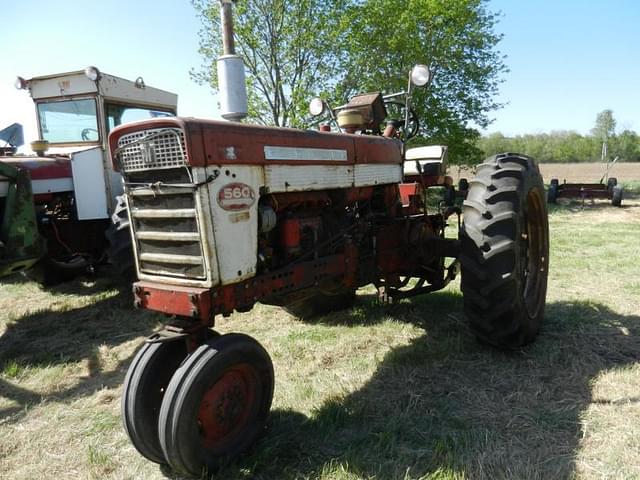 Image of Farmall 560  equipment image 1