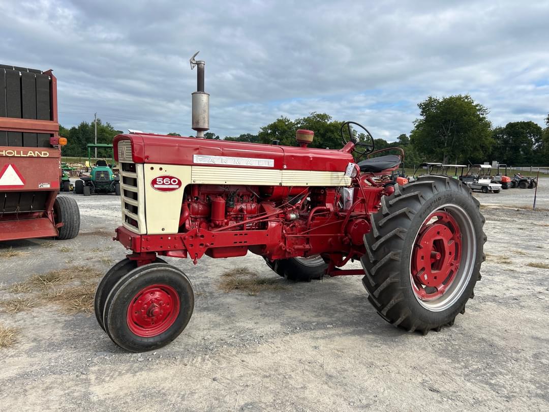 Image of Farmall 560  Primary image