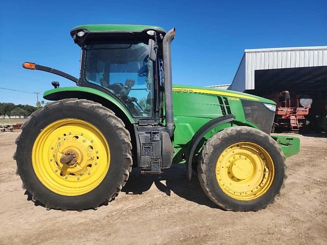 Image of John Deere 7230R equipment image 2