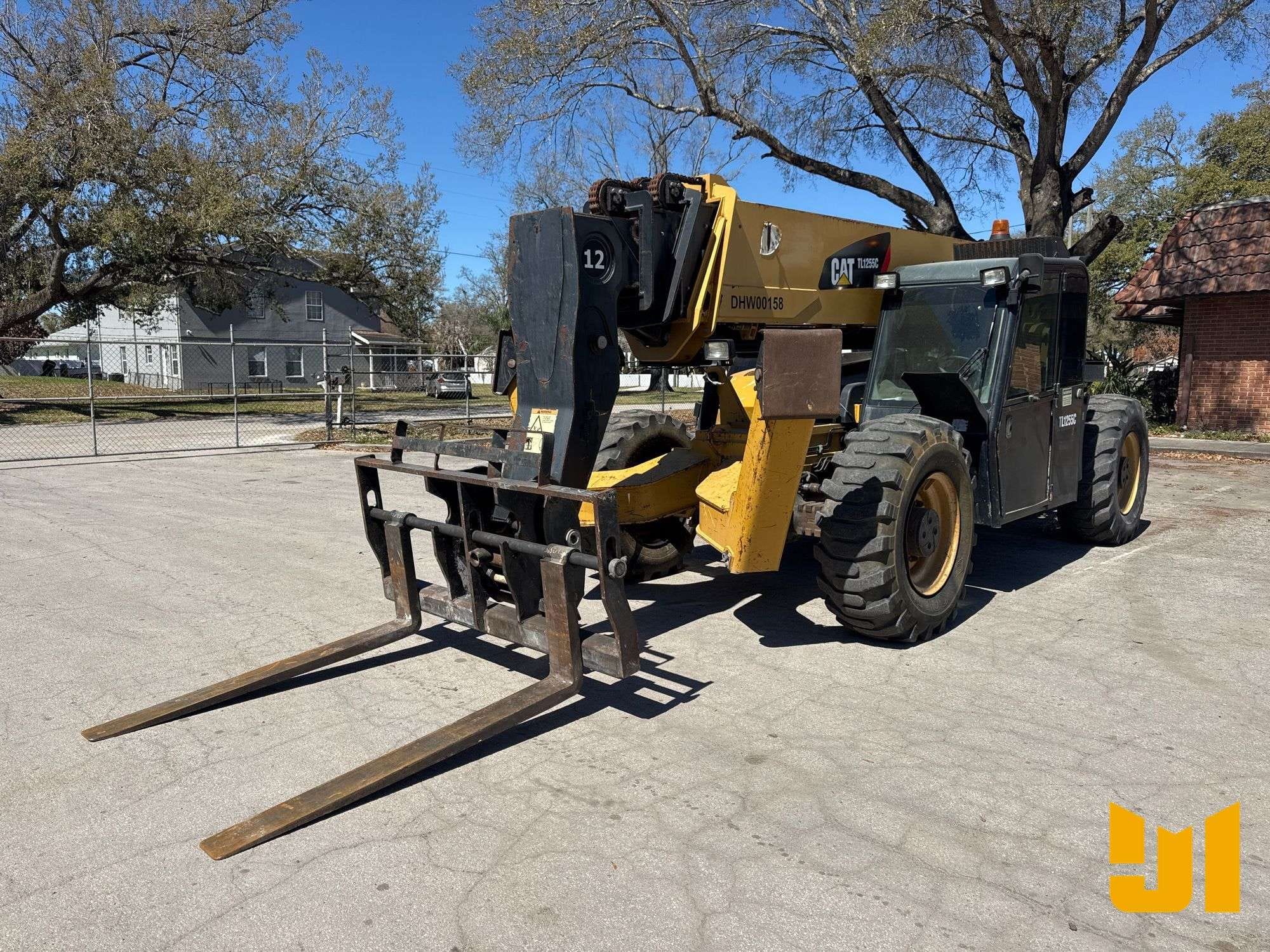 2013 Caterpillar TL1255C Equipment Image0