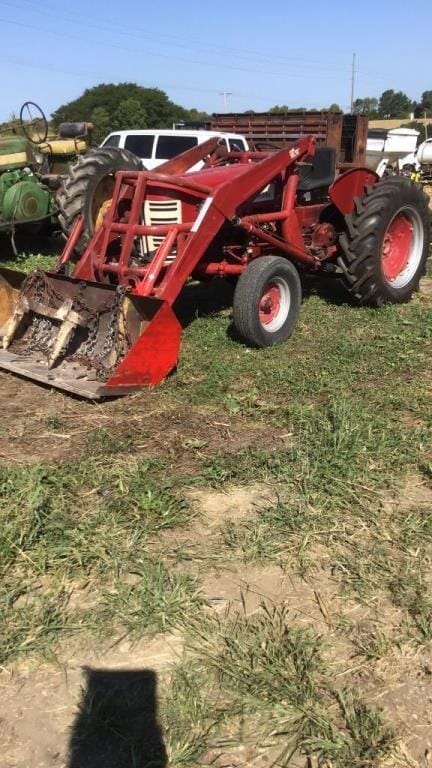 Main image International Harvester 350