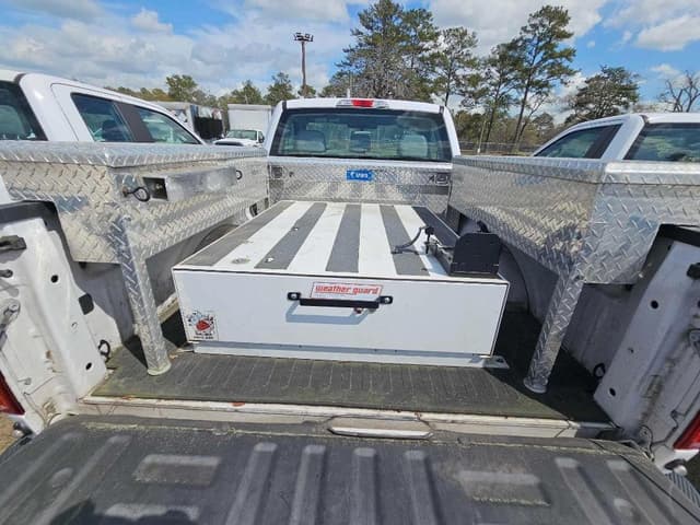 Image of Ford F-150 equipment image 4