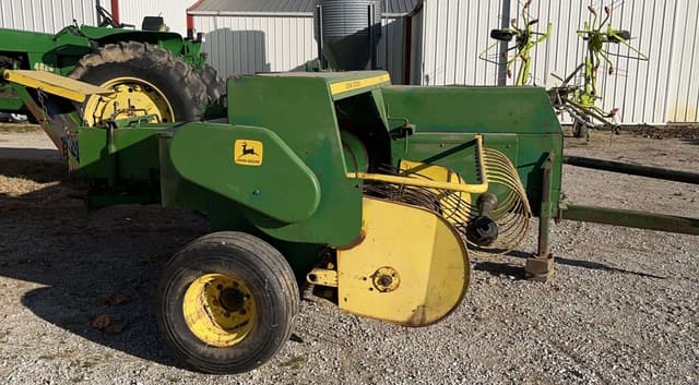 Image of John Deere 336 equipment image 3