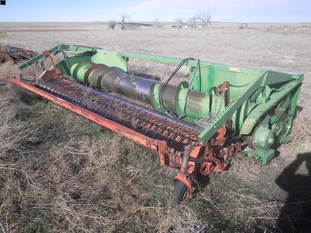 John Deere 216 Equipment Image0