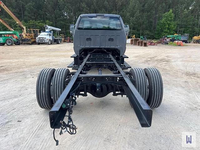 Image of Ford F-650 equipment image 4