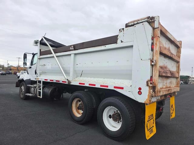 Image of Freightliner 108SD equipment image 3