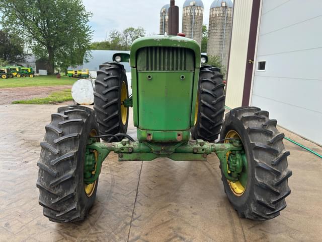 Image of John Deere 4020 equipment image 2