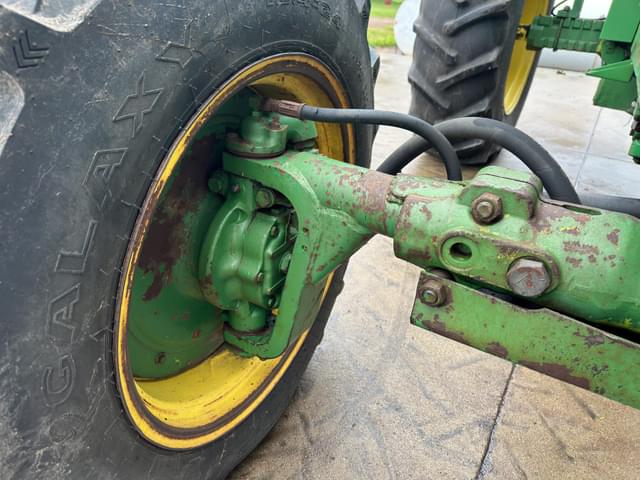 Image of John Deere 4020 equipment image 4