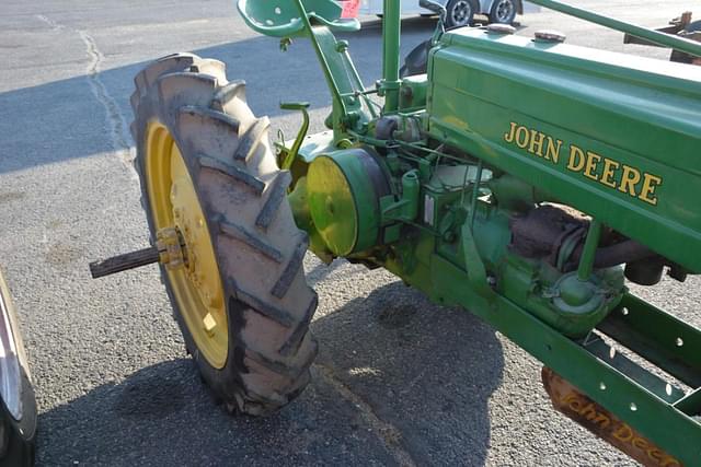 Image of John Deere H equipment image 4