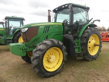 Main image John Deere 6215R