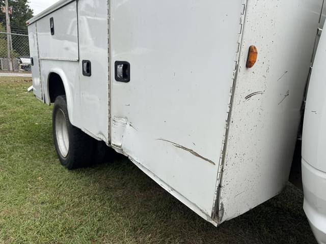 Image of Dodge Ram 4500 equipment image 2