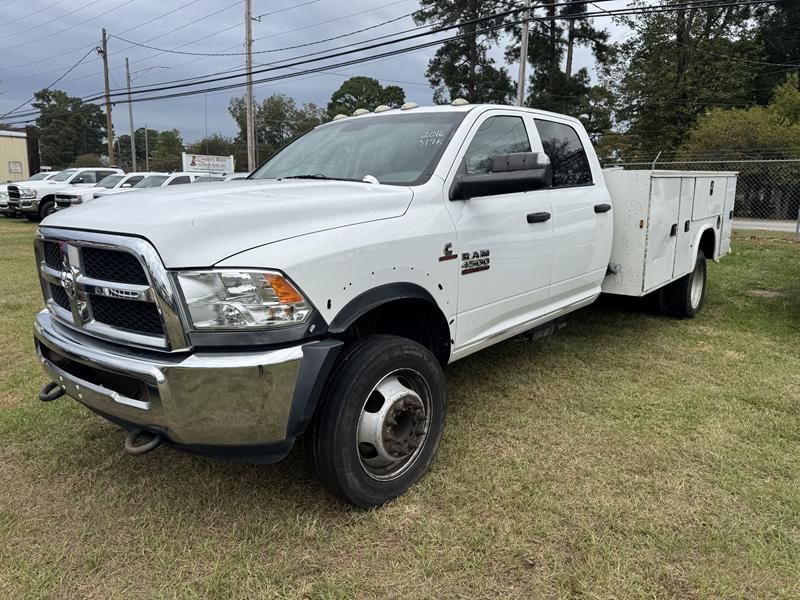 Dodge Ram 4500 Equipment Image0