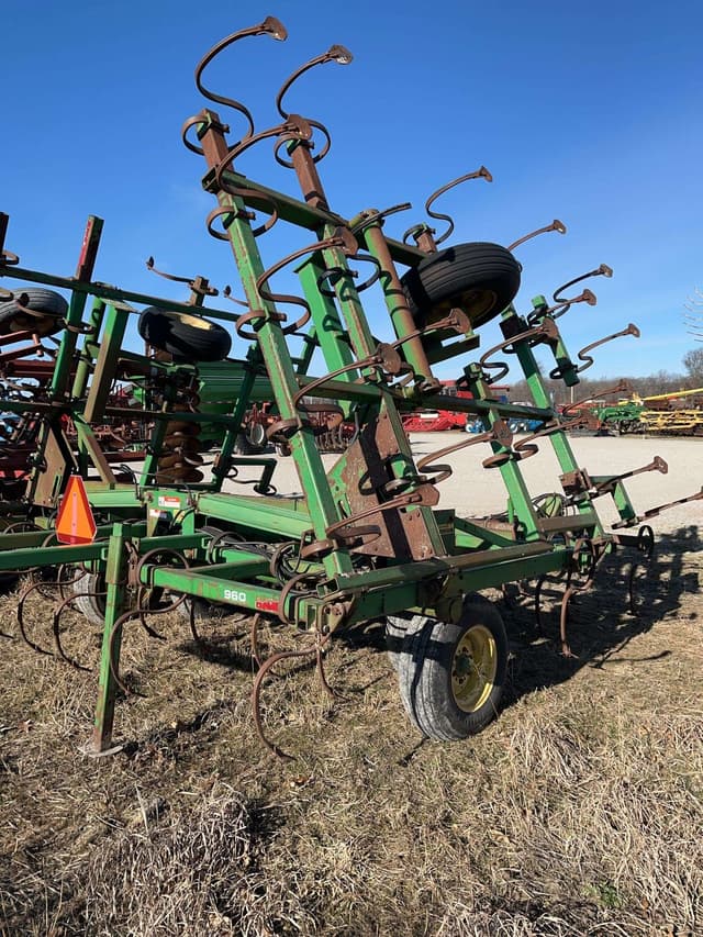 Image of John Deere 960 equipment image 4