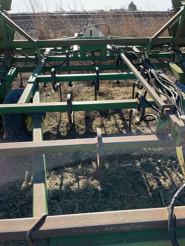 Image of John Deere 960 equipment image 3