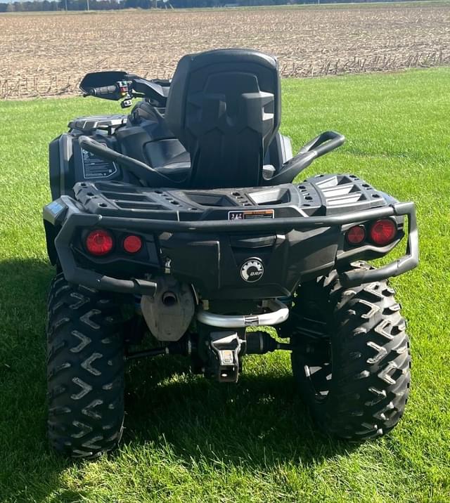 Image of Can-Am Outlander equipment image 2