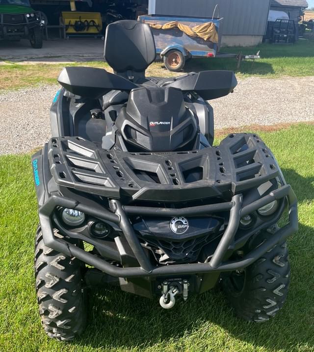 Image of Can-Am Outlander equipment image 1