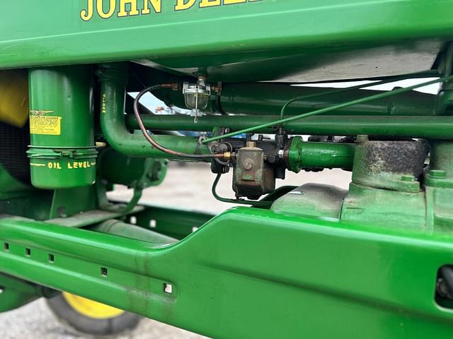 Image of John Deere B equipment image 4