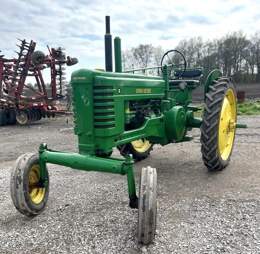 Image of John Deere B Primary image