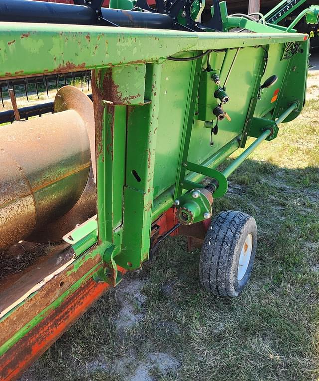 Image of John Deere 925 equipment image 3