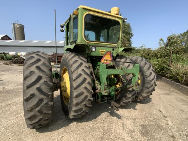 Image of John Deere 4520 equipment image 2