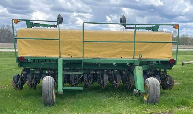 Image of John Deere 750 equipment image 4