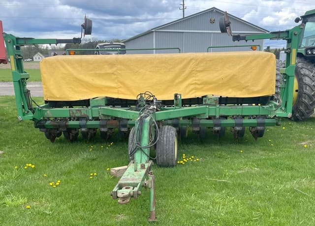 Image of John Deere 750 equipment image 1