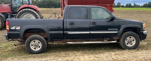 Image of GMC 2500 equipment image 3