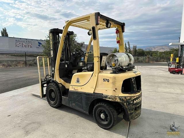 Image of Hyster H50FT equipment image 2