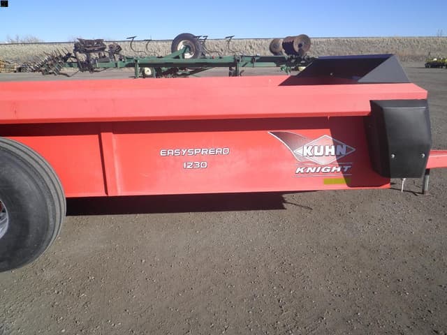 Image of Kuhn Knight 1230 equipment image 4