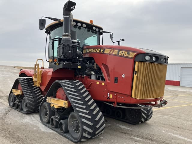 Image of Versatile 570DT equipment image 3