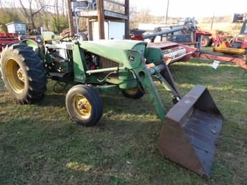 Main image John Deere 1520