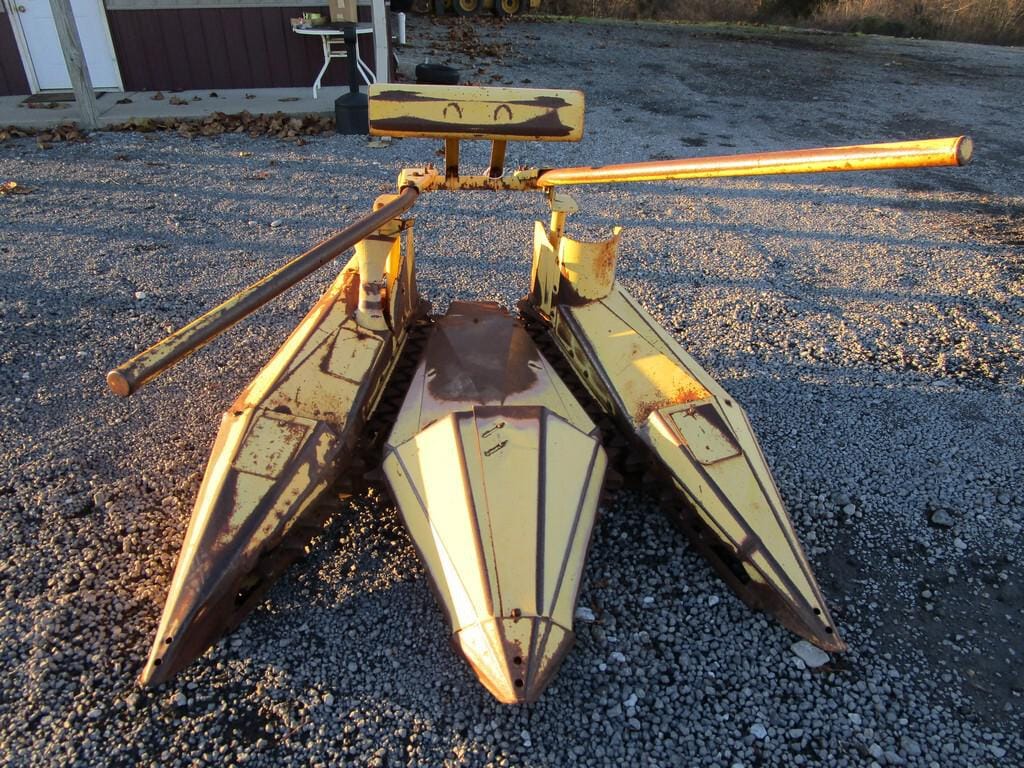 Main image New Holland 824