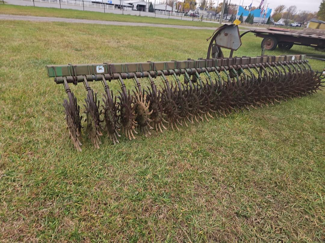 Image of John Deere 400 Image 0