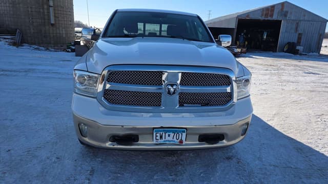 Image of Dodge Ram 1500 equipment image 3