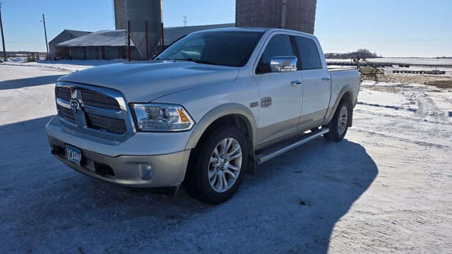 Image of Dodge Ram 1500 equipment image 1