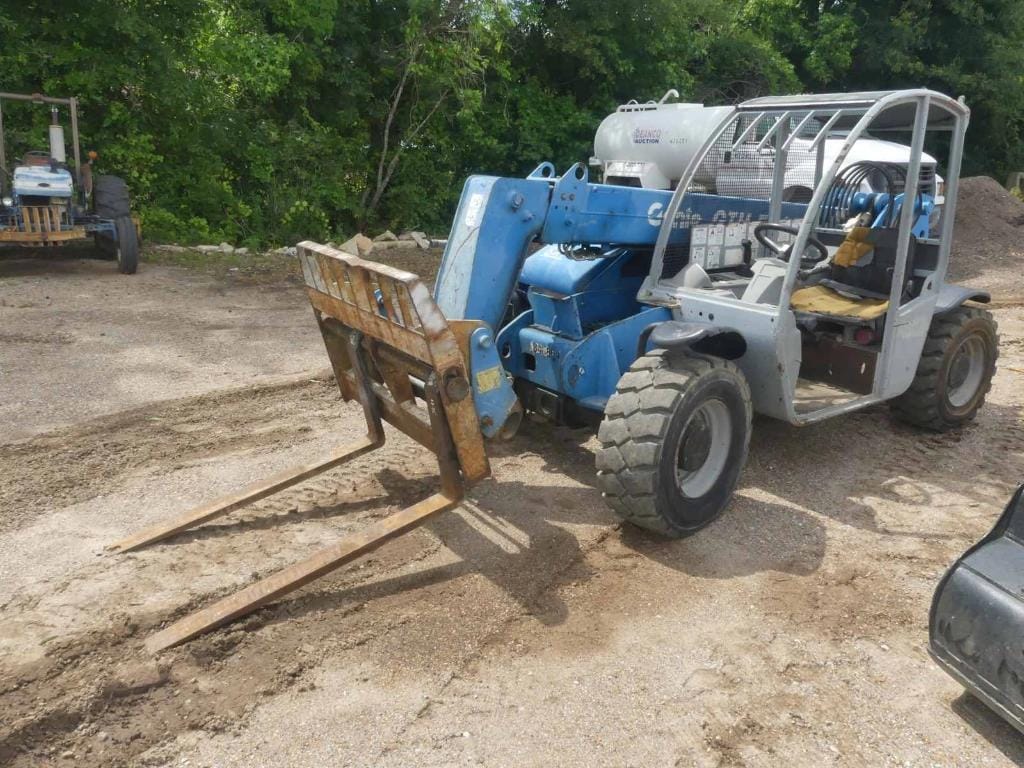2008 Genie GTH-5519 Equipment Image0