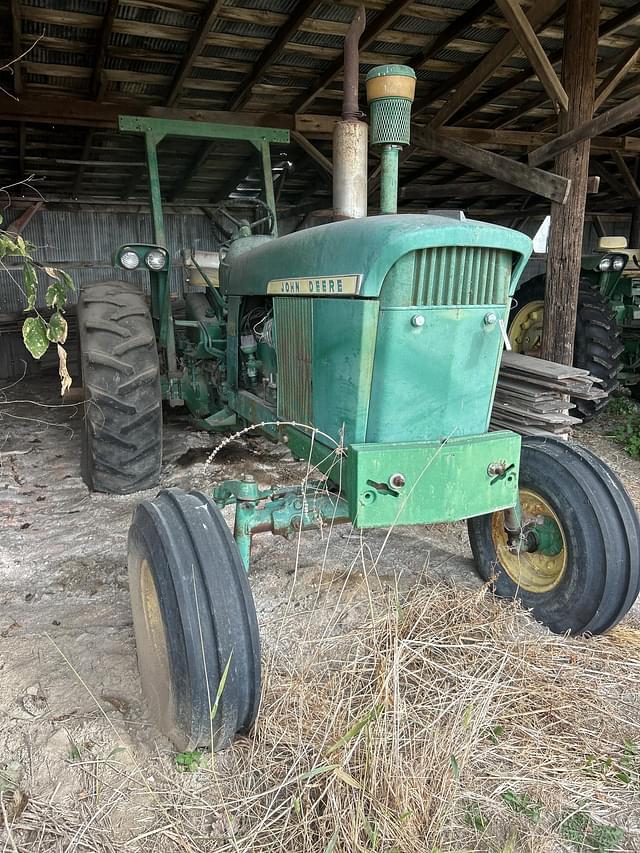 Image of John Deere 4020 equipment image 2